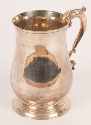 Lot 56 - A George III silver tankard, William Collings,...
