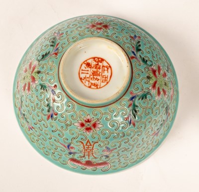 Lot 60 - A group of Chinese porcelain items, 18th-20th...
