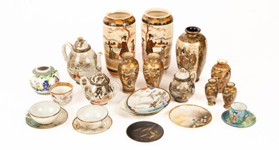 Lot 69 - A quantity of mixed Japanese ceramics, to...