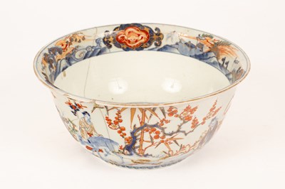 Lot 72 - A famille rose and underglaze blue Mandarin...