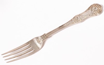 Lot 1 - A quantity of silver Queens pattern flatware,...