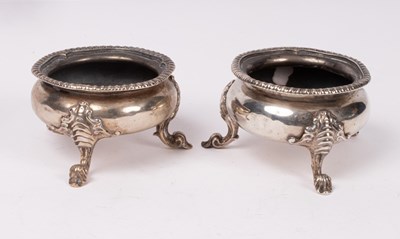 Lot 56 - A near pair of George III silver cauldron...
