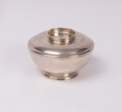 Lot 65 - A George I Britannia silver sugar bowl and...