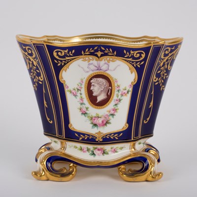 Lot 105 - A Minton Sèvres style lozenge vase 'Hollandois'...