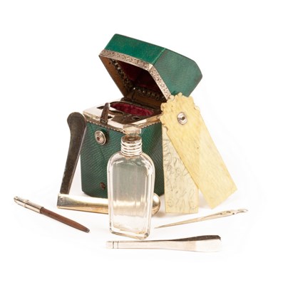 Lot 73 - A George III shagreen cased etui, of cutlery...