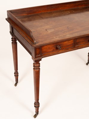 Lot 424 - A George IV mahogany washstand by Gillows of Lancaster