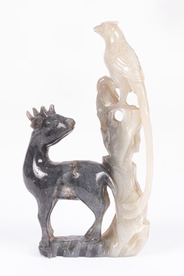 Lot 22 - A Chinese jade carving of a parrot