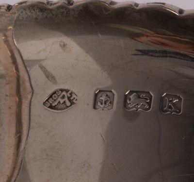 Lot 38 - A quantity of table silver