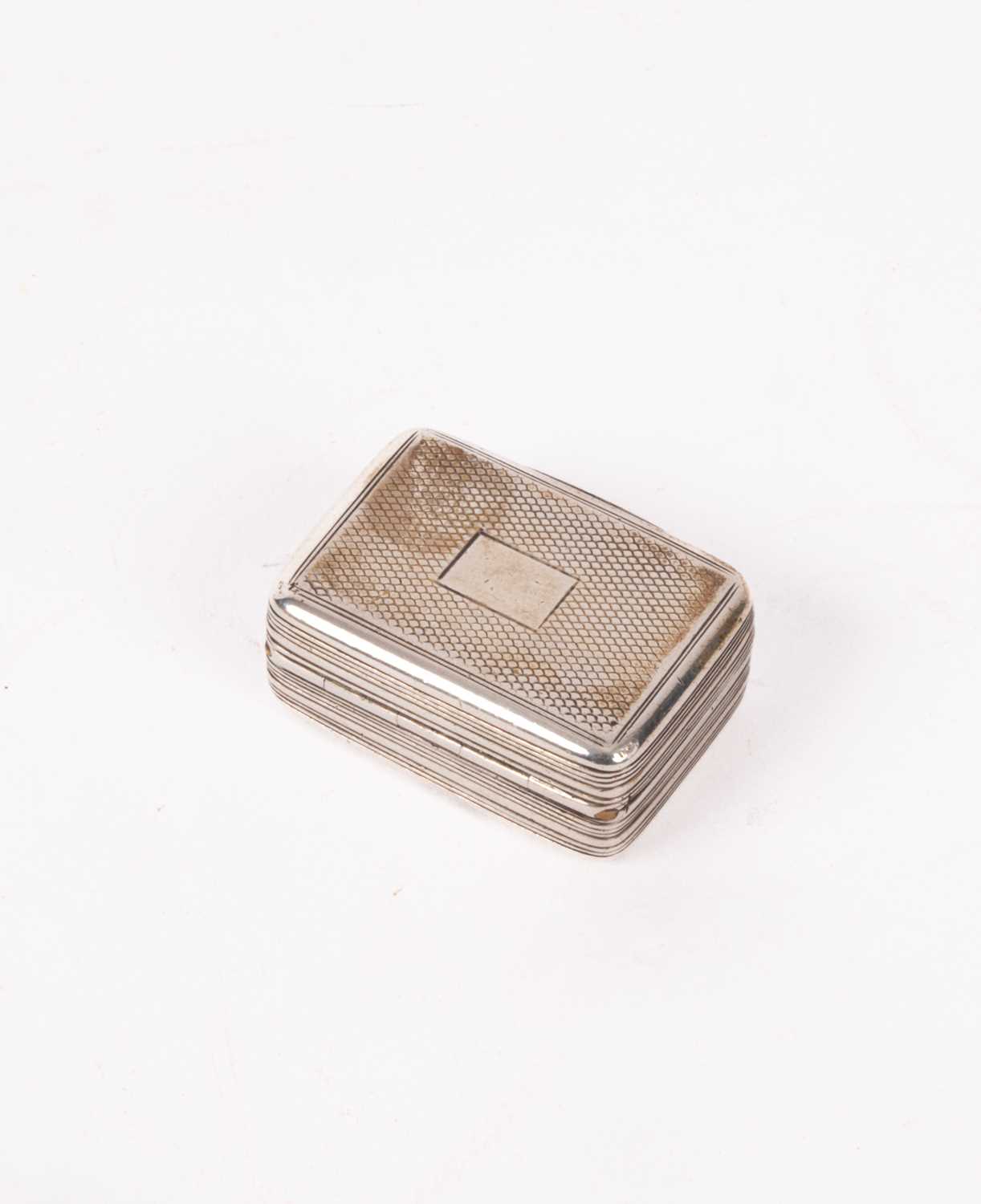 Lot 41 - A Victorian silver vinaigrette