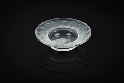Lot 43 - A Lalique Irene pattern pin dish