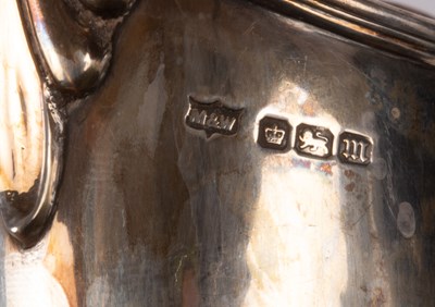 Lot 45 - A silver pedestal basket