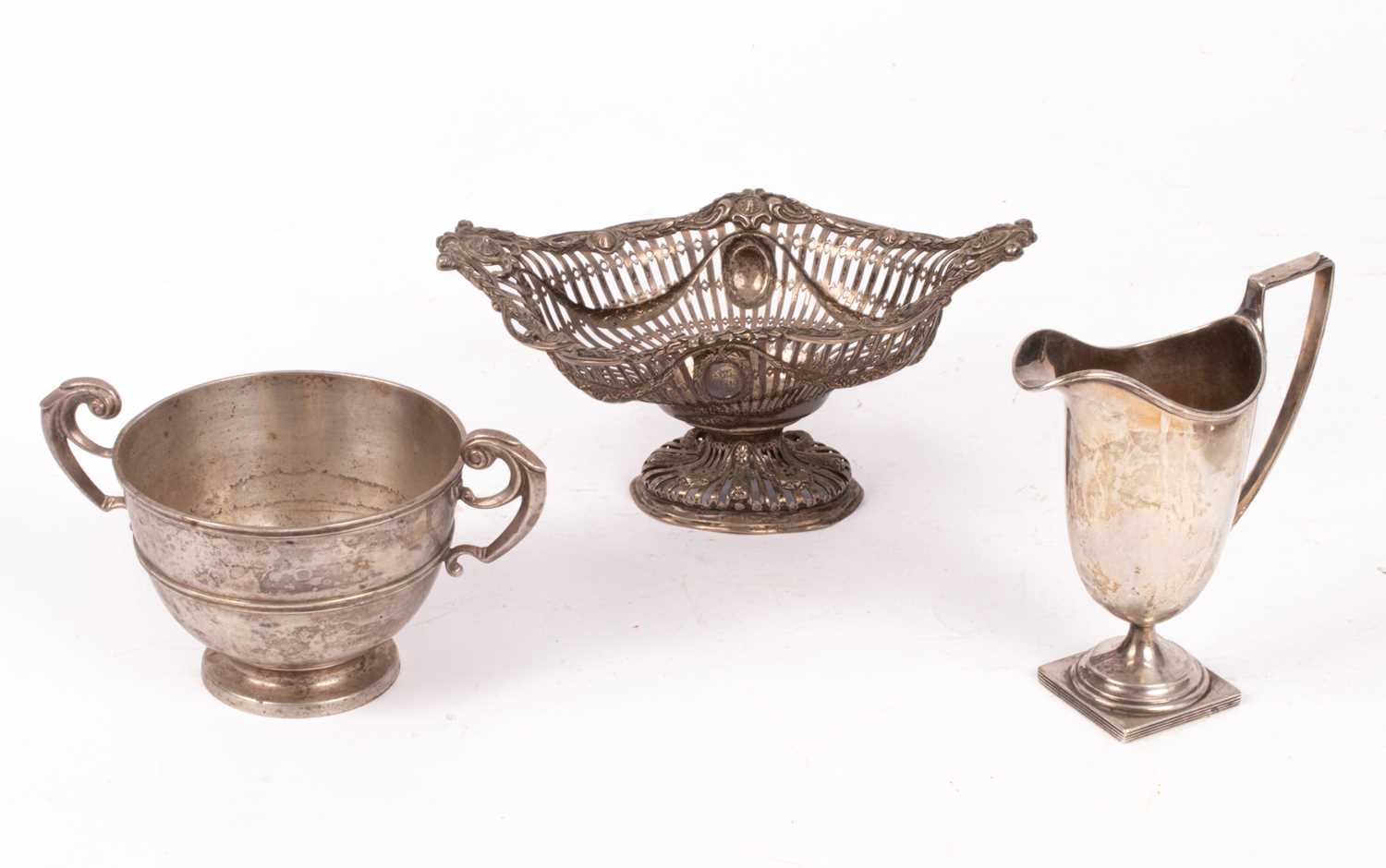 Lot 45 - A silver pedestal basket