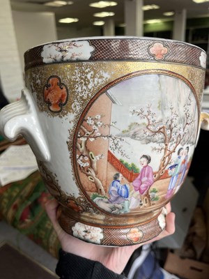 Lot 49 - A Chinese Mandarin palette wine cooler