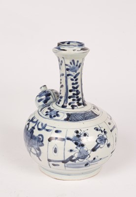 Lot 20 - A Chinese blue and white kraak porcelain kendi