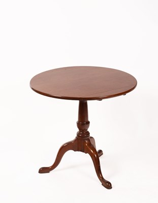 Lot 24 - A George III style tripod table