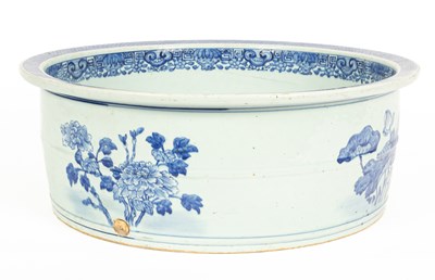 Lot 80 - A Chinese blue and white large circular basin