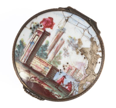 Lot 92 - A Continental enamel and gilt metal snuff box