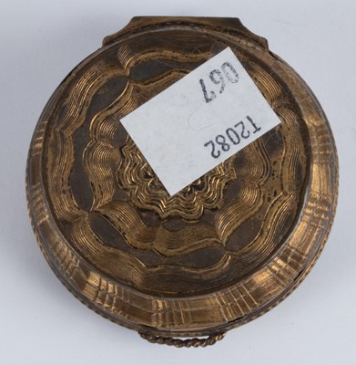Lot 92 - A Continental enamel and gilt metal snuff box