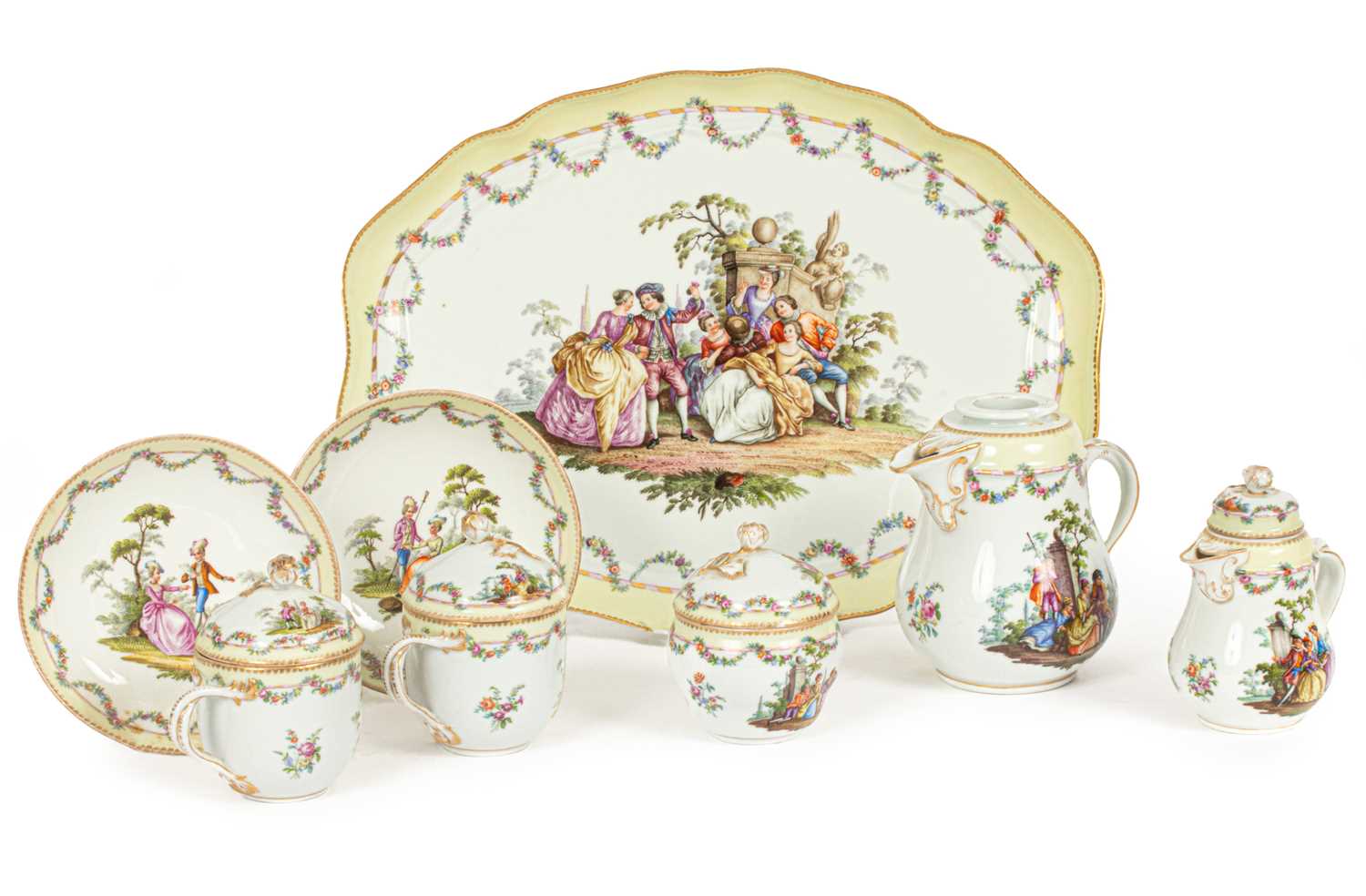 Lot 36 - A Dresden cabaret set