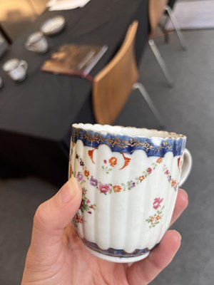 Lot 21 - A set of five Chinese famille rose teacups and six saucers