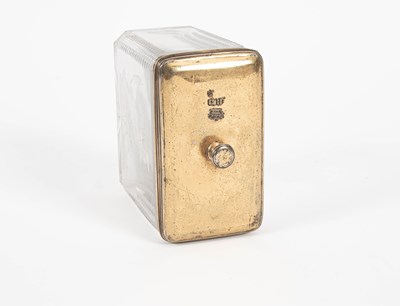Lot 37 - A George III silver gilt lidded glass box