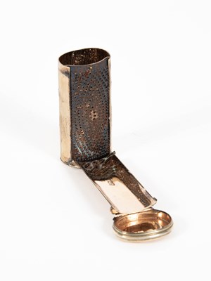 Lot 38 - A George III silver gilt nutmeg grater