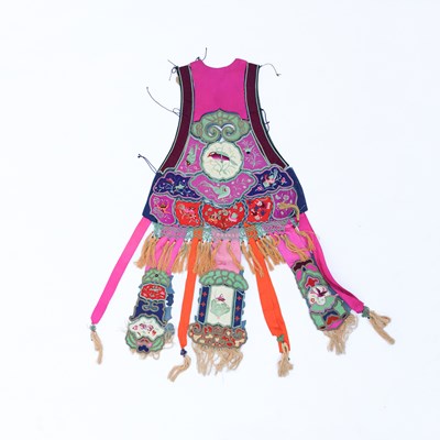 Lot 611 - A Chinese lady's wedding tabard