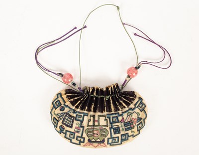 Lot 121 - A Chinese drawstring purse