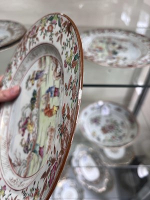 Lot 20 - A set of eight Chinese famille rose plates