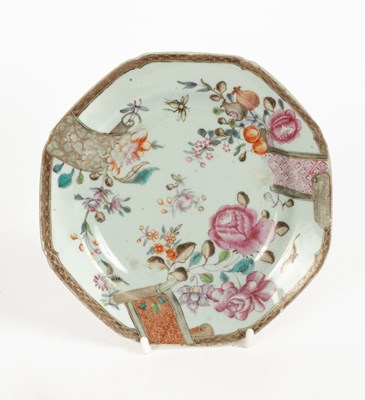 Lot 22 - A set of four Chinese famille rose plates