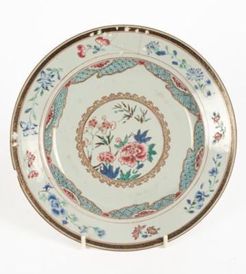 Lot 22 - A set of four Chinese famille rose plates