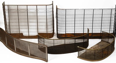 Lot 643 - A nursery fender