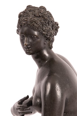Lot 452 - A late 19th Century sculpture of Venus de Medici