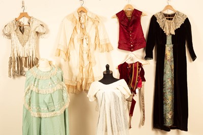Lot 92 - A Regency muslin dress