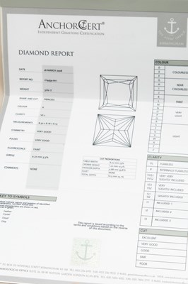 Lot 234 - An impressive diamond solitaire necklace