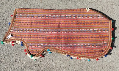 Lot 655 - A flatwoven and felted horse cover