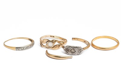Lot 218 - 22ct gold wedding bands