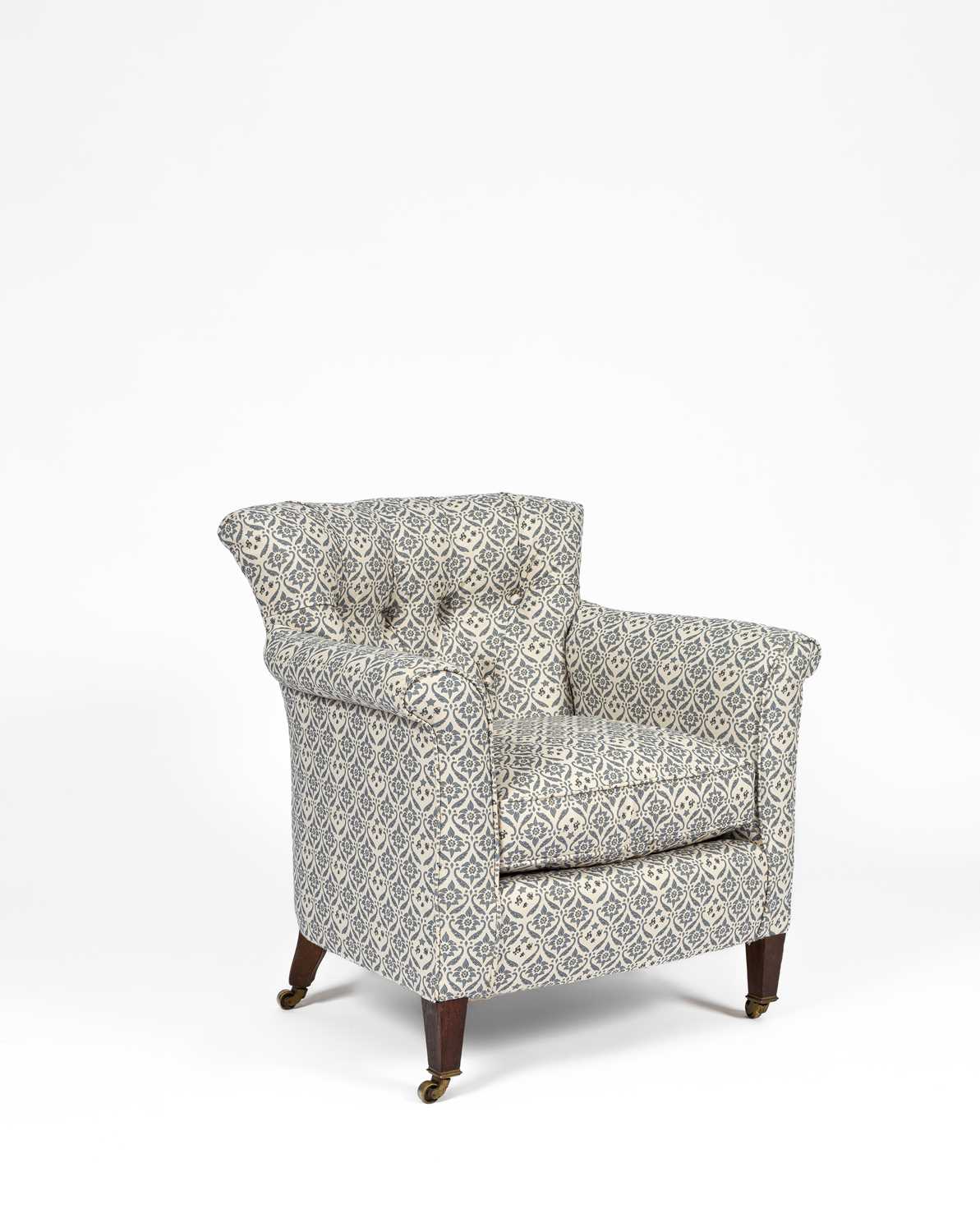 Lot 712 - A Howard & Sons tub armchair