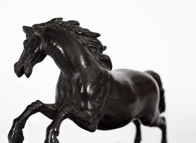 Lot 137 - A 19th Century Grand Tour bronze of a leaping horse