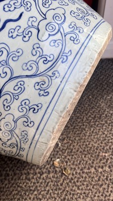 Lot 214 - A rare and large Chinese blue and white jardinière