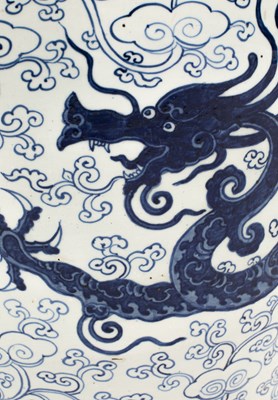Lot 214 - A rare and large Chinese blue and white jardinière
