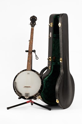 Lot 447 - A Fender five-string banjo