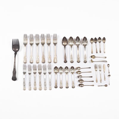 Lot 37 - A part William IV single-struck Queens pattern silver part dessert service