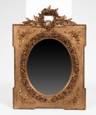 Lot 355 - A gilt framed mirror
