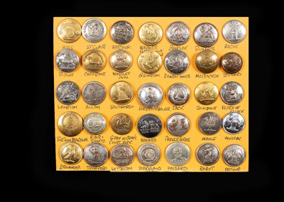 Lot 229 - A group of twenty-eight livery buttons