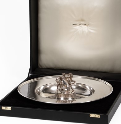 Lot 39 - A silver presentation dish