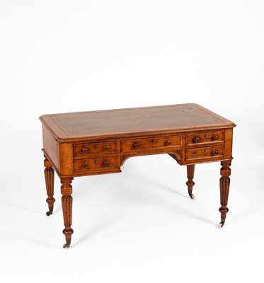 Lot 341 - An Edwards & Roberts oak kneehole desk