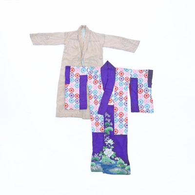 Lot 654 - A Japanese kimono