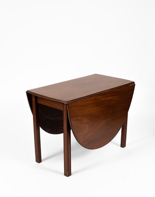 Lot 282 - A George III mahogany table