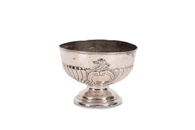 Lot 1 - A Victorian silver rose bowl